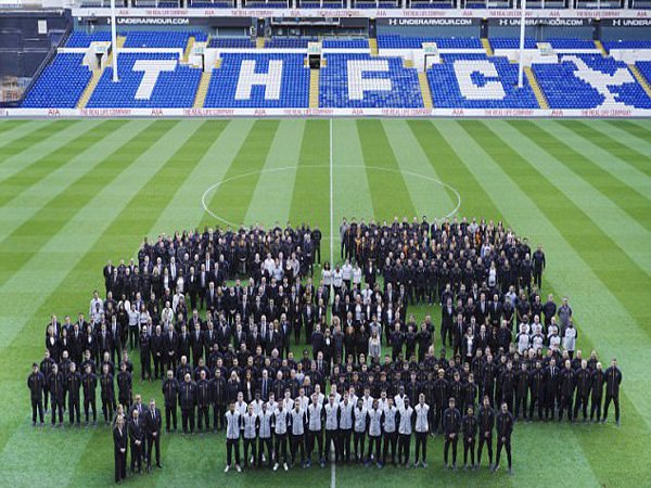 Berita Liga Inggris: Tanda Perpisahan Sementara, Tottenham Hotspur Melakukan Sesi Pemotretan Terakhir di White Hart Lane