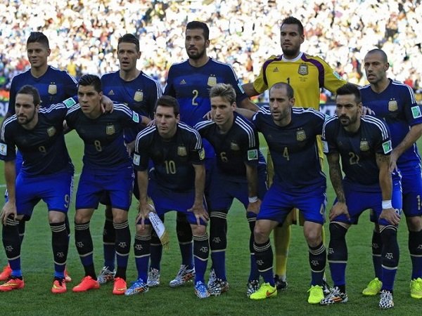 Berita Sepakbola: Aguero dan Zabaleta Absen, Ini Daftar Skuat Argentina Lawan Brasil