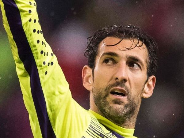 Berita Transfer: Kiper AC Milan Resmi Gabung Espanyol