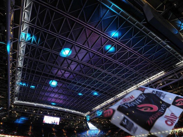 Berita Liga Champions: Final Liga Champions Akan Dimainkan di Bawah Atap Tertutup