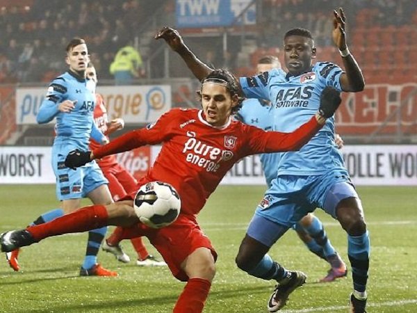 Berita Transfer: Striker Muda Man City Hengkang ke Villarreal