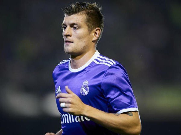 Berita Liga Jerman: Toni Kroos Tidak Berniat Kembali ke Bayern Munich