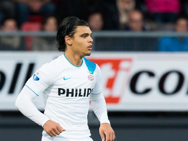 Berita Transfer: Selangkah Lagi Eks Bek Manchester City Gabung Hertha Berlin