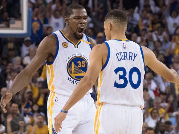 Berita Basket: Warriors Menang Besar 132-113, Kini Unggul 2-0 atas Cavaliers