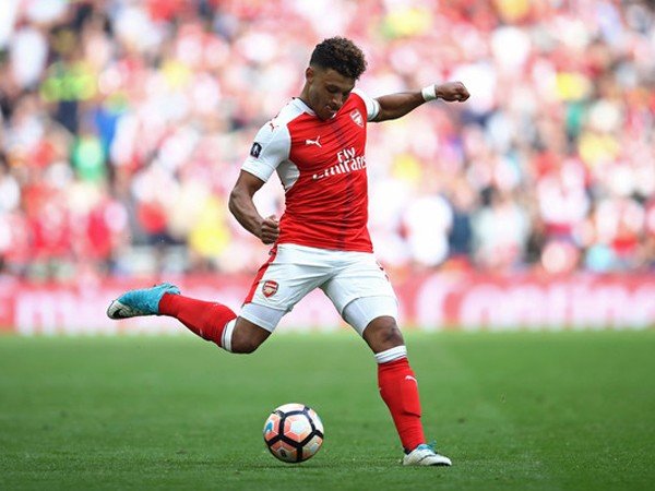 Berita Transfer: Liverpool Siap Pecahkan Rekor Transfer untuk Dapatkan Alex Oxlade-Chamberlain