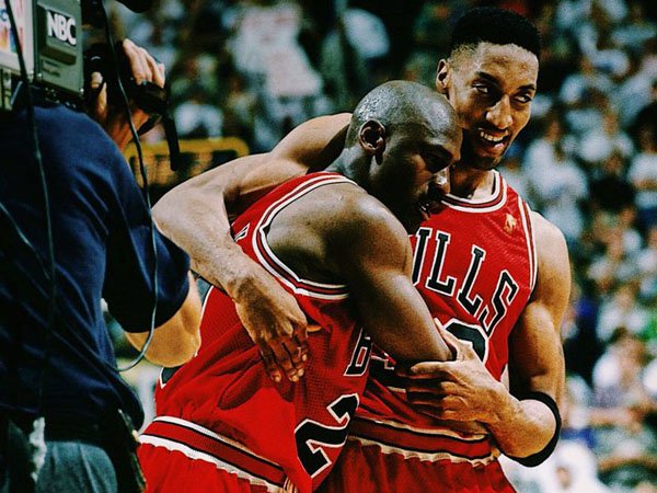 Ragam Basket: Mengenang "Flu Game", Michael Jordan Tampil Luar Biasa Meski Nyaris Mati