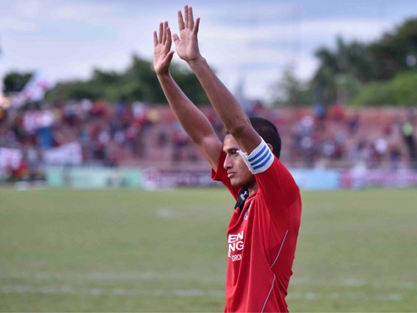 Berita Liga 1 Indonesia: Hengki Ardiles, Kapten dan Legenda Semen Padang