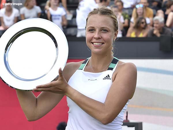 Berita Tenis: Lumat Natalia Vikhlyantseva, Anett Kontaveit Kantongi Gelar Ricoh Open