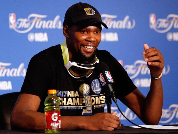 Berita Basket: Demi Fleksibilitas, Kevin Durant Pilih Dikontrak Non-Maksimum oleh Warriors