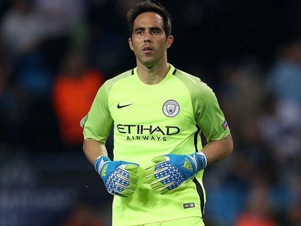 Berita Liga Inggris: Bravo Siap Bersaing dengan Ederson di Bawah Mistar Manchester City
