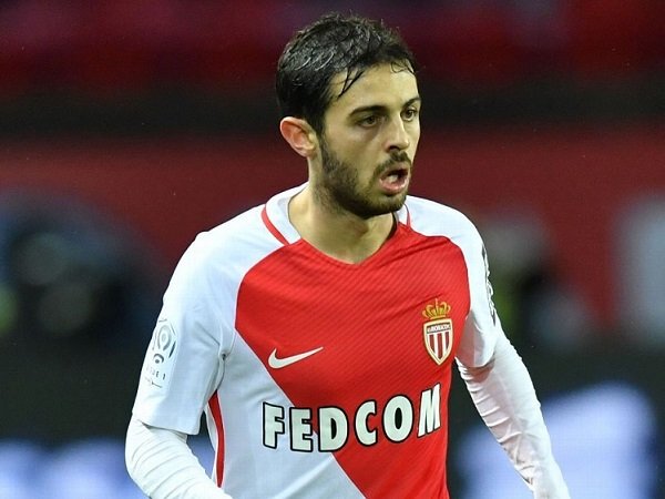 Ragam Sepak Bola: Bernardo Silva, Andalan Baru Lini Tengah Man. City