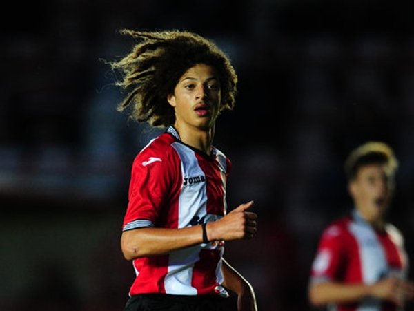 Berita Liga Inggris: Chelsea Boyong Bek 16 Tahun Ethan Ampadu dari Eceter City