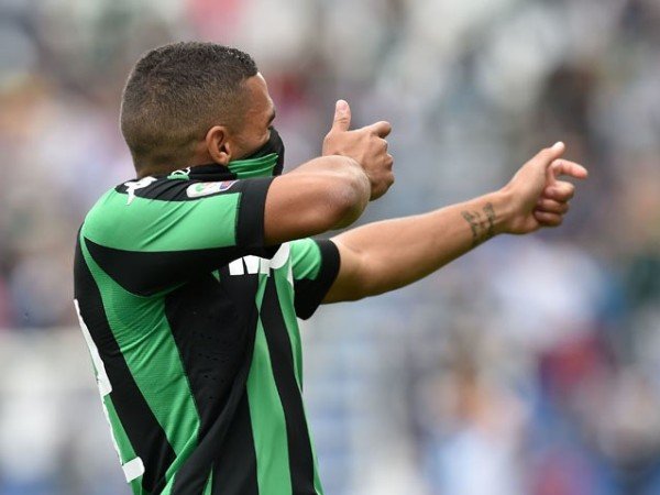 Berita Transfer: Direktur Olahraga Roma Akui Sulit Gaet Striker Sassuolo Ini