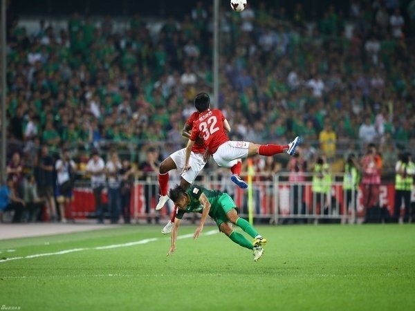 Berita Liga Super China: Guangzhou Evergrande Kembali Telah Kekalahan