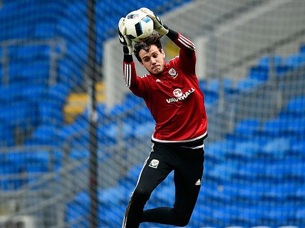 Berita Liga Inggris: Tiga Kiper Liverpool Diminta Bersaing Rebut Posisi Utama