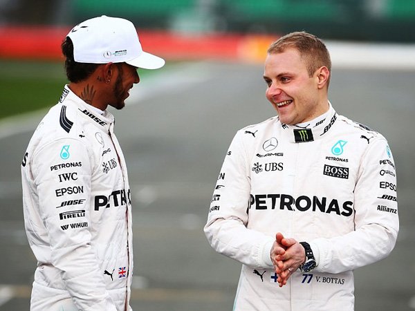 Berita F1: Hamilton Akui Bottas Tampil Memukau di Awal Musim 2017