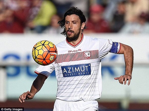 Berita Transfer: Mantan Pemain Juara Piala Dunia Mencari Klub Baru di LinkedIn