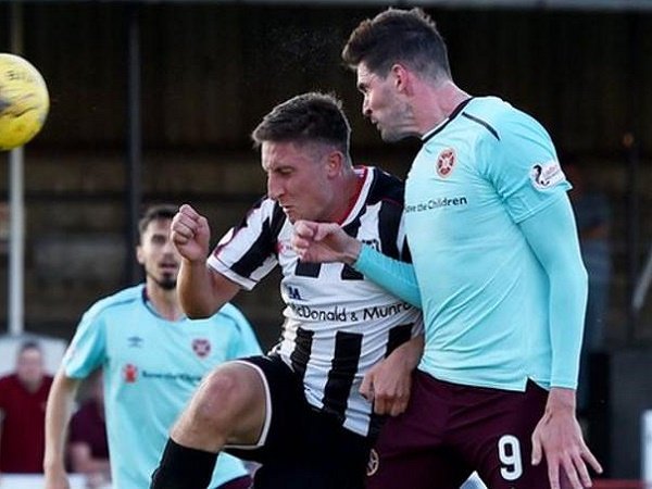 Berita Liga Skotlandia: Kyle Lafferty Cetak Gol Di Pertandingan Debut Untuk Hearts