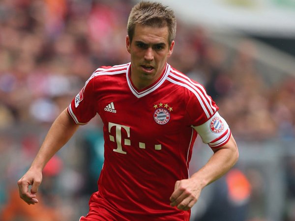 Berita Liga Jerman: Lahm Raih Penghargaan Pemain Terbaik Jerman