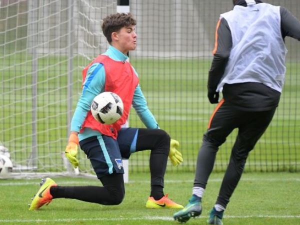 Berita Liga Jerman: 5 Kiper Cedera, Hertha Berlin Serasa Dapat Kutukan