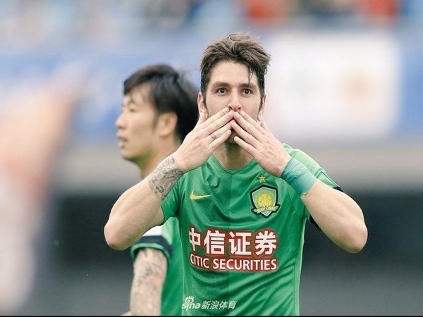 Berita Liga Super China: Jonathan Soriano Jadi Penentu Kemenangan Beijing Guoan