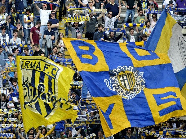 Berita Transfer: Duo Napoli, Insigne dan Dezi Resmi Diboyong Parma Untuk Bertarung di Serie B