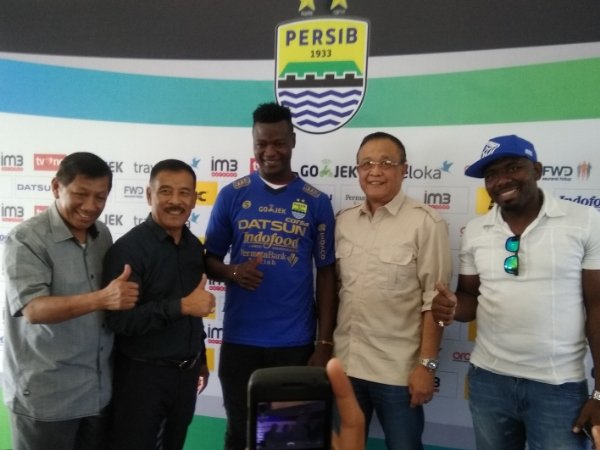 Berita Liga 1 Indonesia: Izin Tinggal Belum Tuntas, Debut Ezechiel Bersama Persib Terancam Ditunda