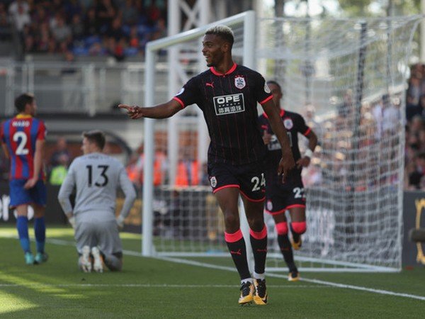 Berita Liga Inggris: Steve Mounie Ingin Meniru Prestasi Didier Drogba