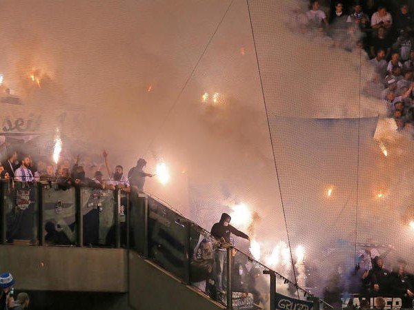 Berita Liga Jerman: Kerusuhan Warnai Pertandingan Hansa Rostock vs Herta Berlin di DFB Pokal