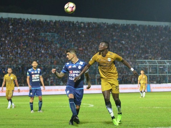 Berita Liga 1 Indonesia: Belum Maksimal, Ezechiel Terus Genjot Proses Adaptasi di Persib
