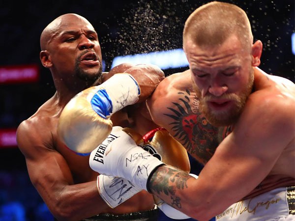 Berita Tinju: Mayweather Kalahkan McGregor, Menang TKO Di Ronde Ke-10