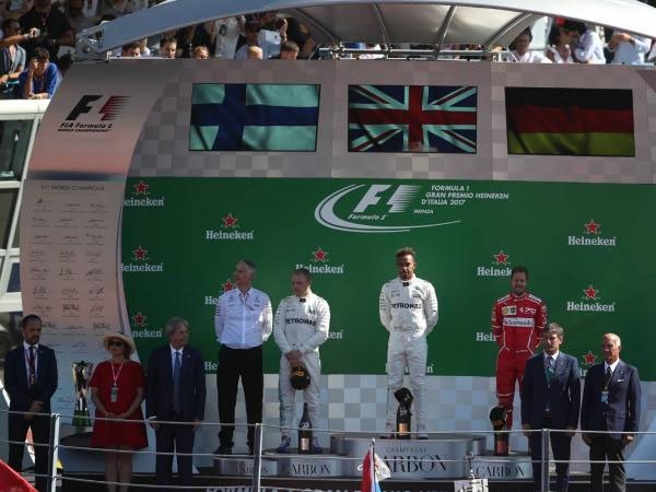 Berita F1: Usai Lewati Vettel, Hamilton: Saya Senang Dicap Bandit