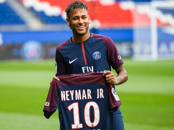 Berita Liga Prancis: Pele Sebut Kepindahan Neymar Ke PSG Memunculkan Bahaya. Apa Itu?