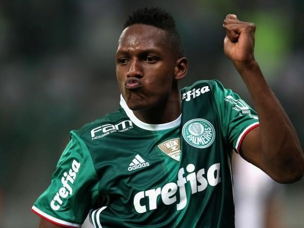 Barcelona Segera Resmi Gaet Bek Palmeiras