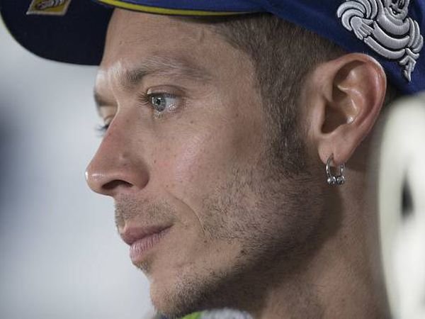 Masih Rasakan Sakit, Keputusan Rossi Paksakan Diri Turun di Aragon Berisiko Tinggi