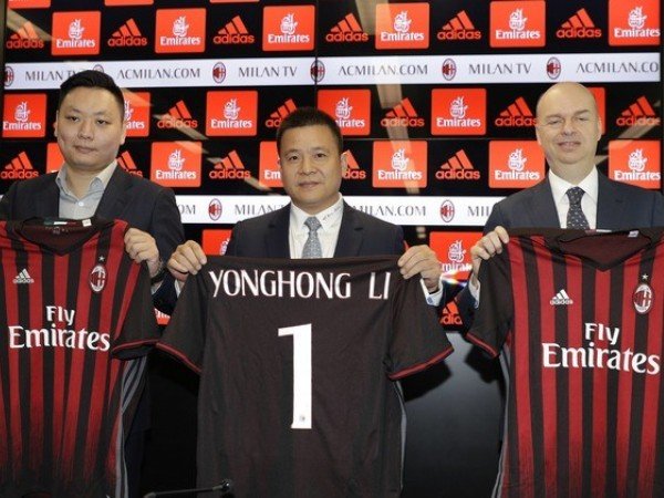 Pemilik AC Milan Sedang Cari Investor Baru