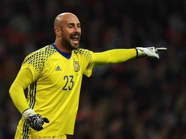 Reina Belum Mau Pensiun dari Timnas Spanyol