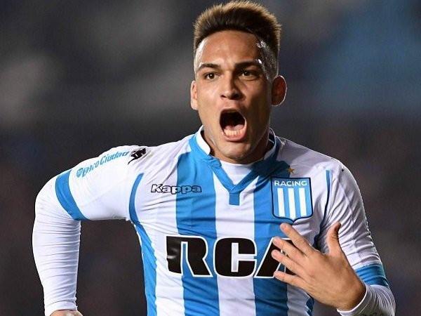 Racing Club Tolak Tawaran Atletico untuk Gaet Striker Timnas Argentina