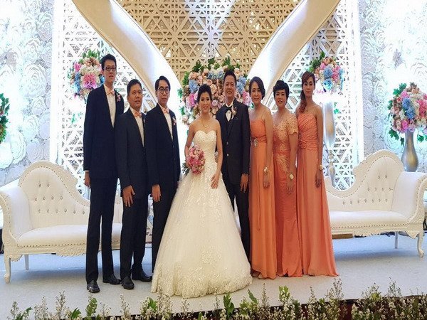 Debby Susanto Resmi Lepas Masa Lajang