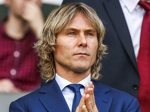 Serba-Serbi Kehidupan Pribadi Pavel Nedved: Dari Tembok Berlin dan Rezim Komunis Hingga Keluarga
