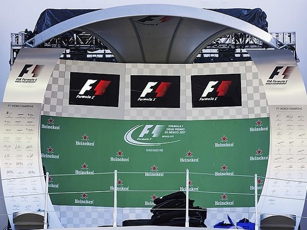 Benarkah Logo Lama F1 Tidak Ikonik dan Tidak Berkesan?