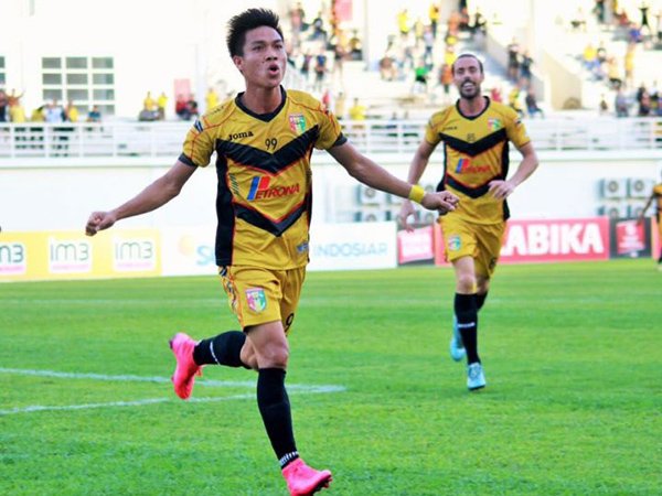 Demi Sang Ibu, Yogi Pilih Gabung Sriwijaya FC