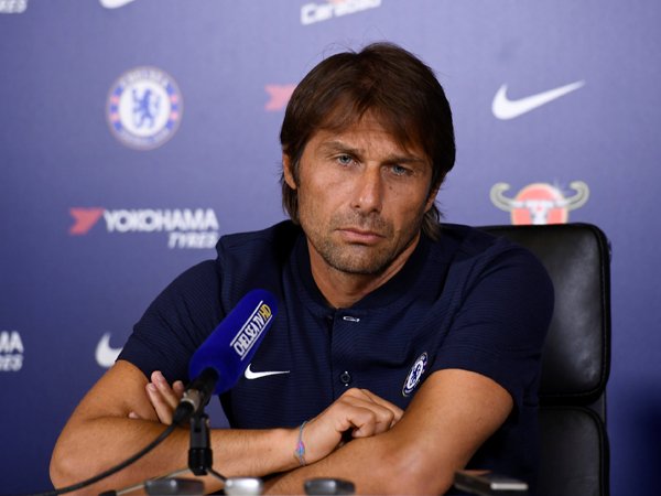 Bantah Rumor, Conte Ingin Semua Pemainnya Tetap di Chelsea
