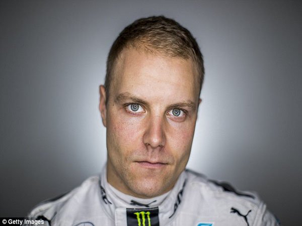 Jaques Villeneuve Sarankan Mercedes Segera Ganti Valtteri Bottas