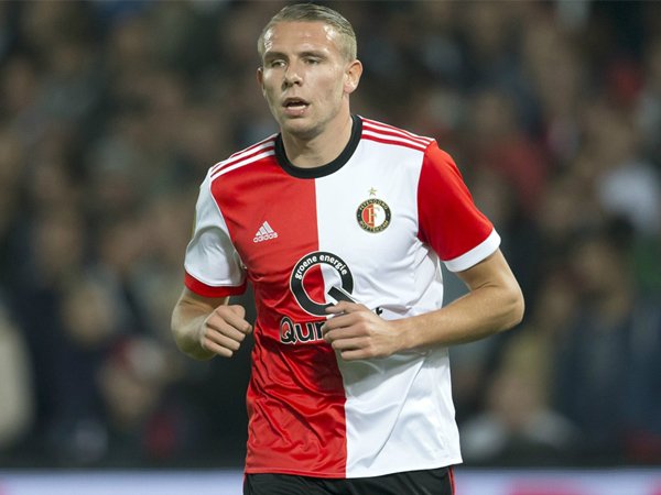 Sven Van Beek Klaim Van Persie Mampu Perkuat Feyenoord