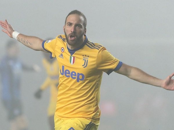 Gonzalo Higuain Diklaim Sebagai Striker Terbaik Argentina