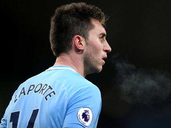 Guardiola Berikan Pujian Bagi Laporte Setelah Lakoni Laga Debut