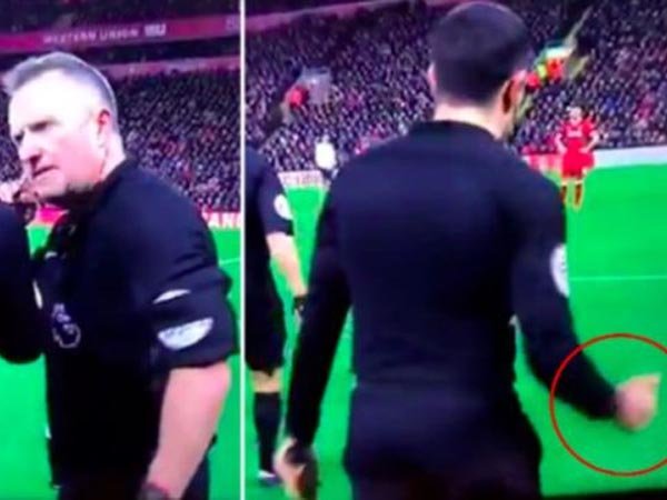 [VIDEO] Hakim Garis Ini Girang Ketika Wasit Beri Spurs Penalti Lawan Liverpool?