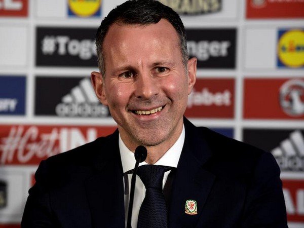 Mencari Asisten Baru, Giggs Tidak Jadi Bertandem dengan Scholes?