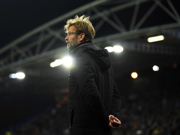 Gary Neville Nilai Cara Bermain Jurgen Klopp Buat Liverpool Kelelahan